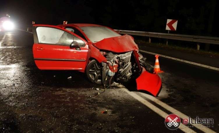 Wypadek na DK 30. Zderzyły się 3 auta