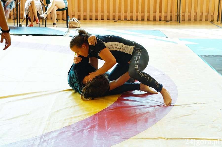 Złota dziewczyna jeleniogórskiego MMA