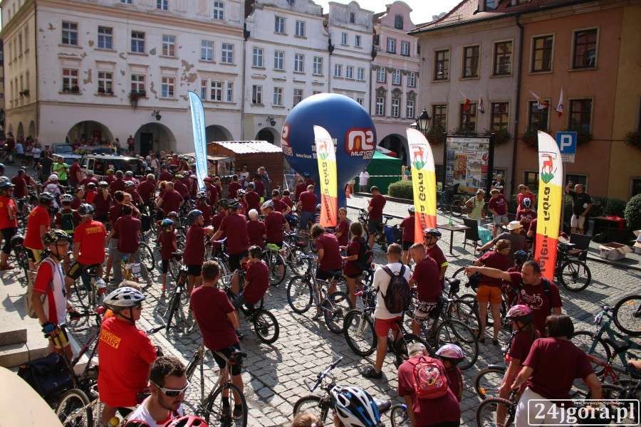 XVI lat na rowerach. Parada w Jeleniej Górze