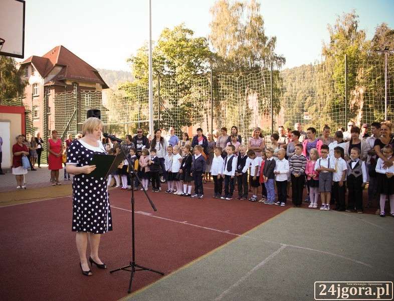 Piechowice : Nowy rok szkolny rozpoczęty !