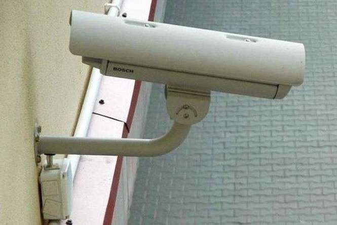 Chciał ukraść kamerę monitoringu