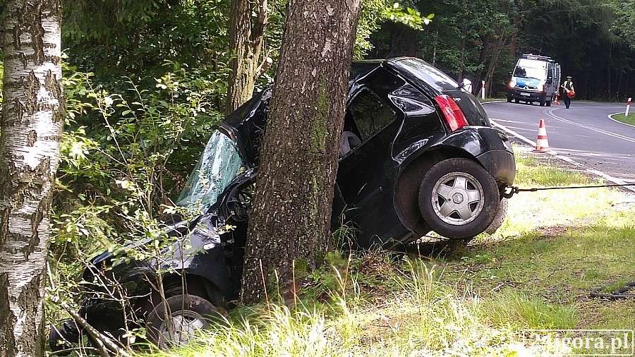 Śmiertelny wypadek na drodze ze Szklarskiej Poręby do Świeradowa (video)