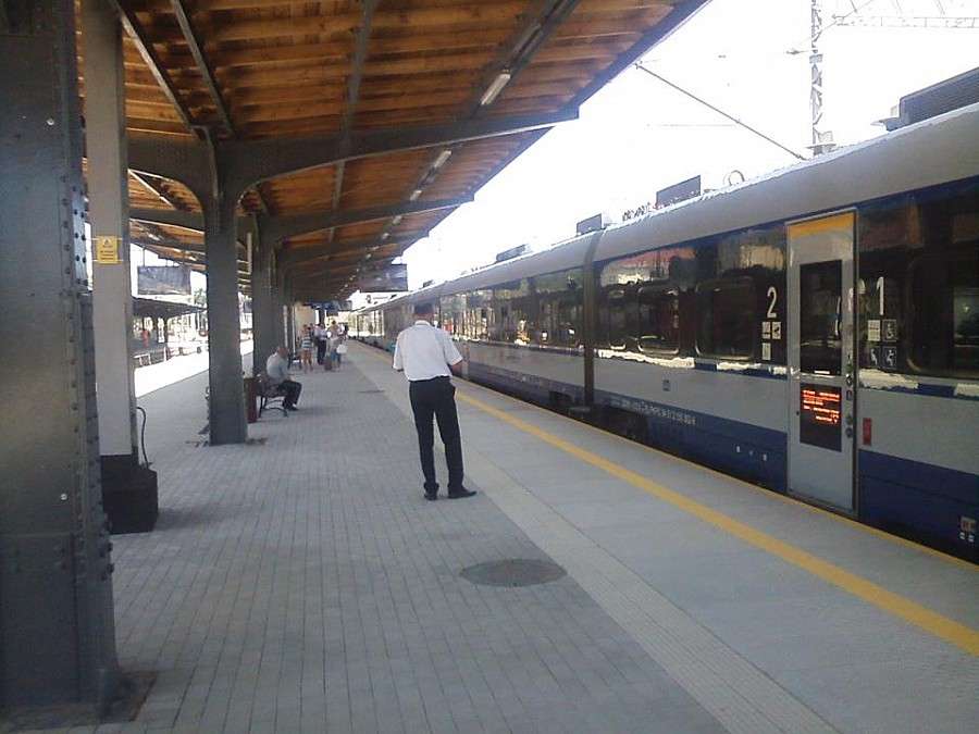Jelenia Góra : Nowe perony otwarte dla podróżnych !