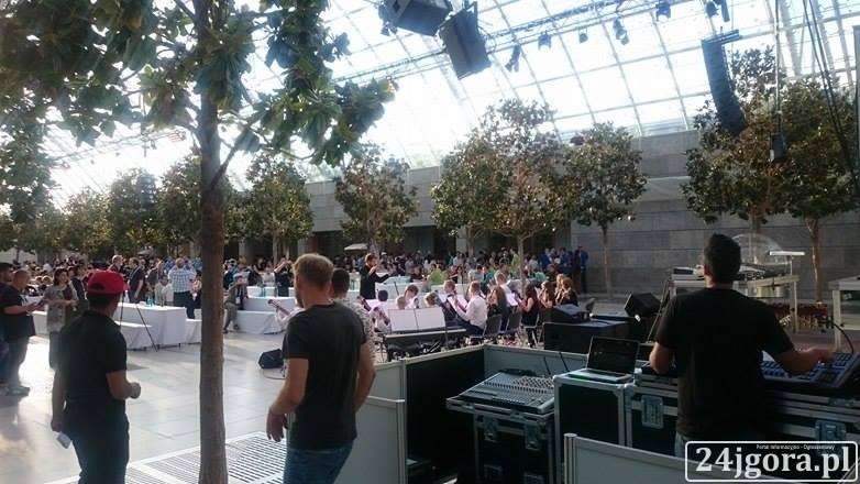 KONCERTOWO I Z POWER em  NA TARGACH LIPSKICH