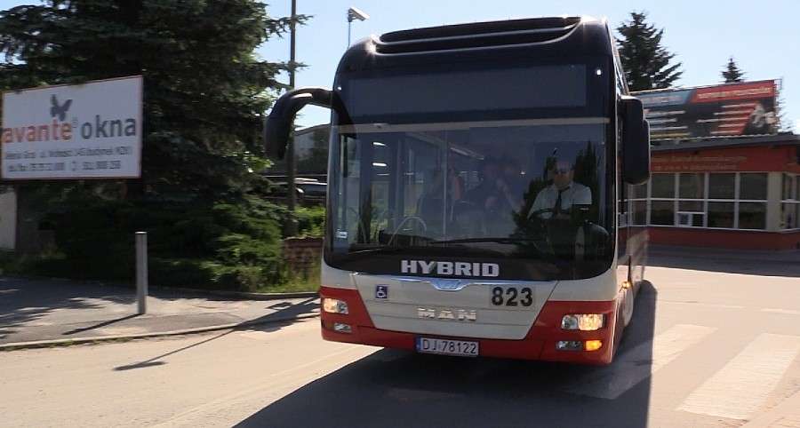 Za niska częstotliwość kursowania autobusów
