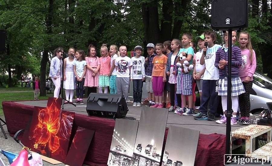 Bawili się by pomóc chorej Nikoli