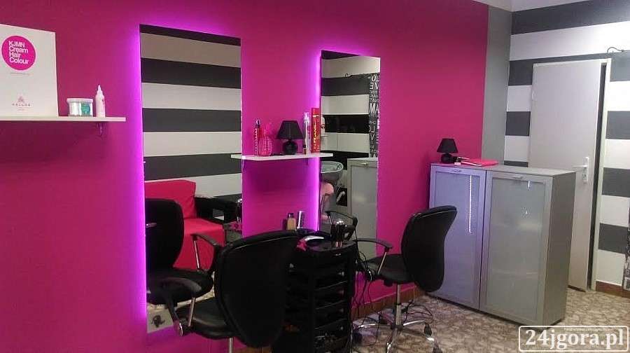 Nowo otwarty salon fryzjerski PINK zaprasza na promocję czerwcową 10 % RABATU!