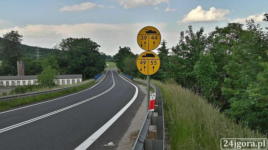 Tajemnicze znaki na krajowej 