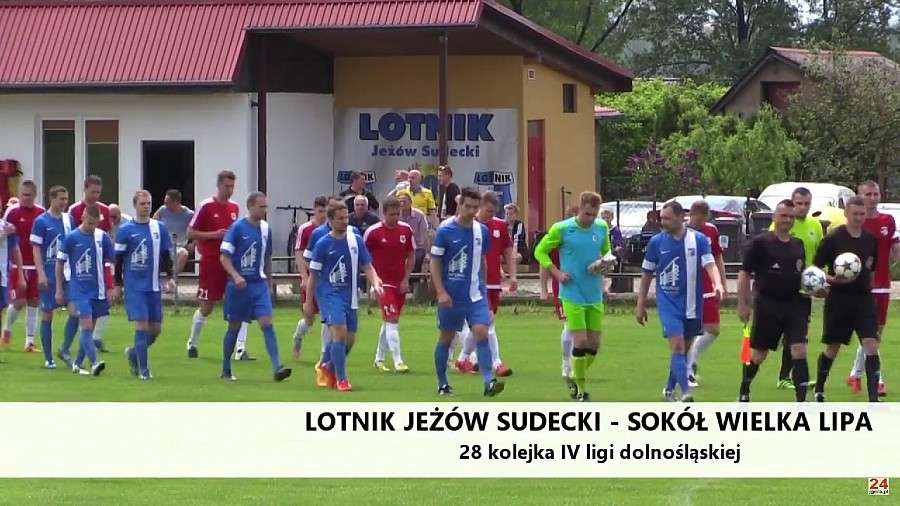 Lotnik ograny przez Sokoła (skrót video)