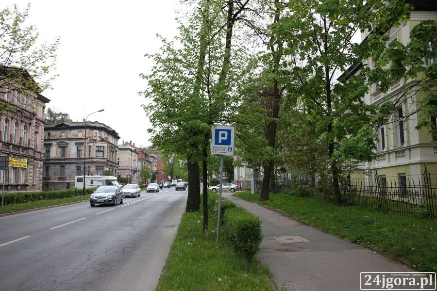 Czy można parkować na al. Wojska Polskiego?