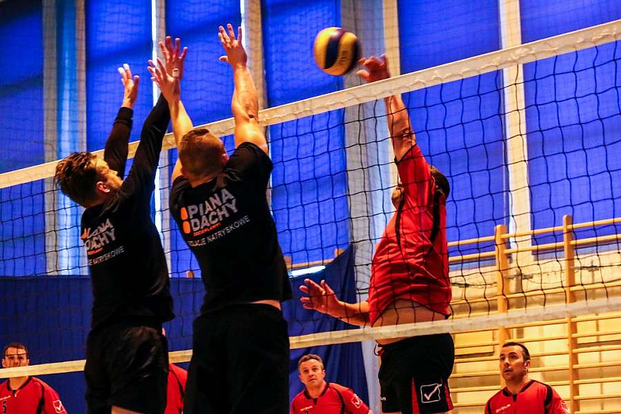 Siatkarze z Lubania triumfują w Piechowicach 