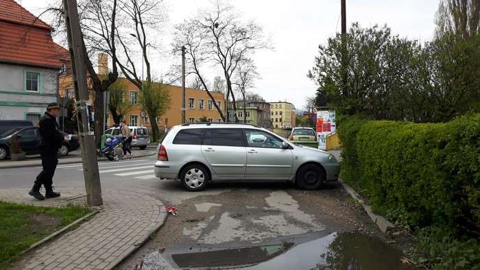 Zaparkował bez wyobraźni 