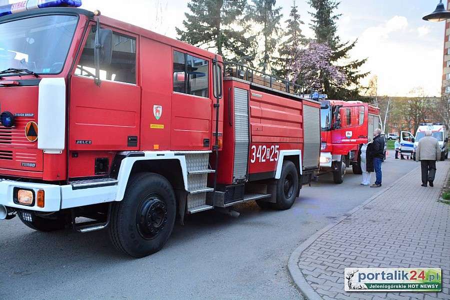 EWAKUACJA PONAD 120 OSÓB NA ZABOBRZU