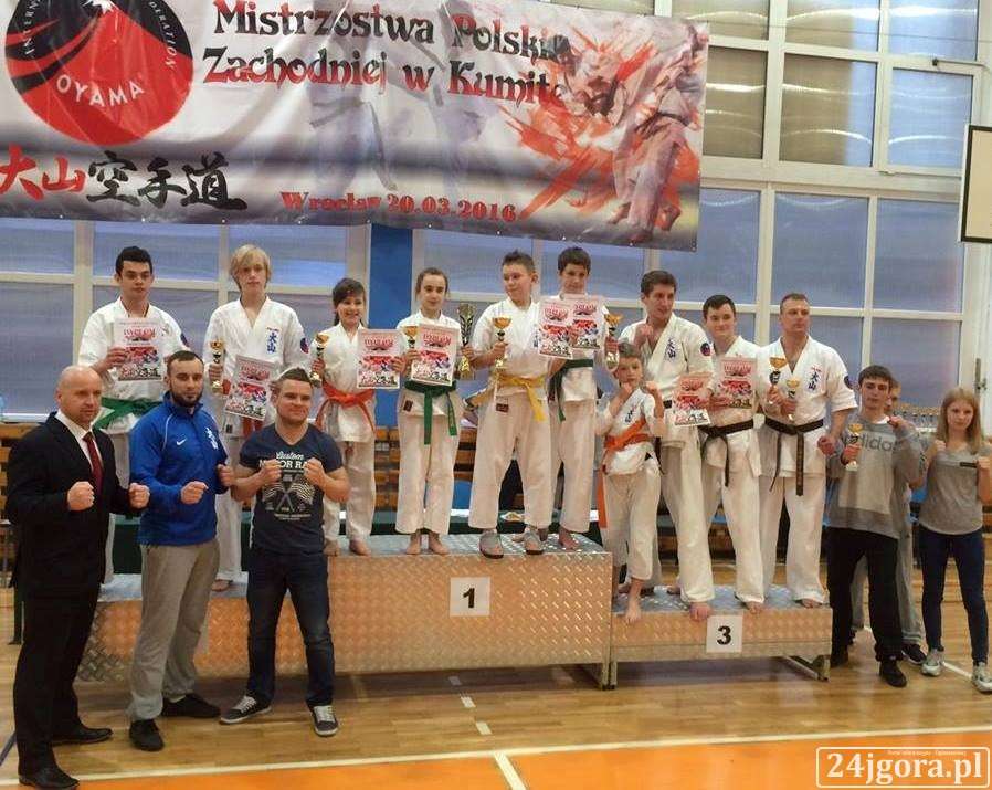 10 medali zawodników JK OYAMA