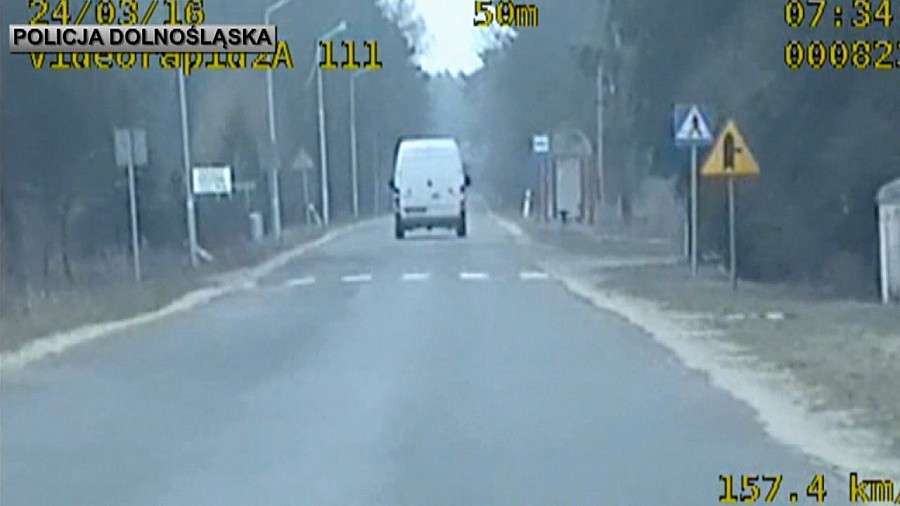 Będąc pod wpływem alkoholu gnał na terenie zabudowanym 112 km/h – wiózł 10 – letniego sy