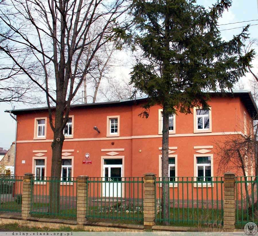 Jelenia Góra : Kolejna szkoła będzie posiadać wielofunkcyjne boisko