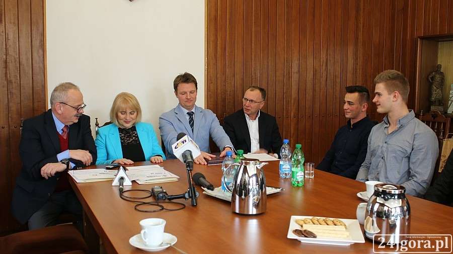 Wyróżnienia dla Mistrzów Świata w saneczkarstwie lodowym