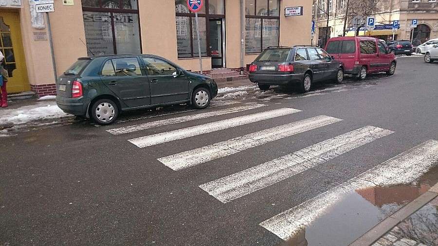 Jelenia Góra : Kierowcy kontra piesi