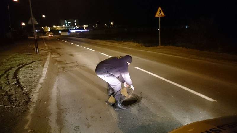 Otwarta studzienka na Ogińskiego	