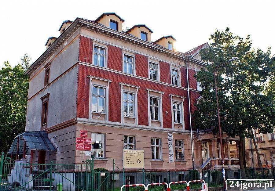 Dlaczego Prezydent Miasta chce zlikwidować Zespół Szkół Rzemiosł Artystycznych? 