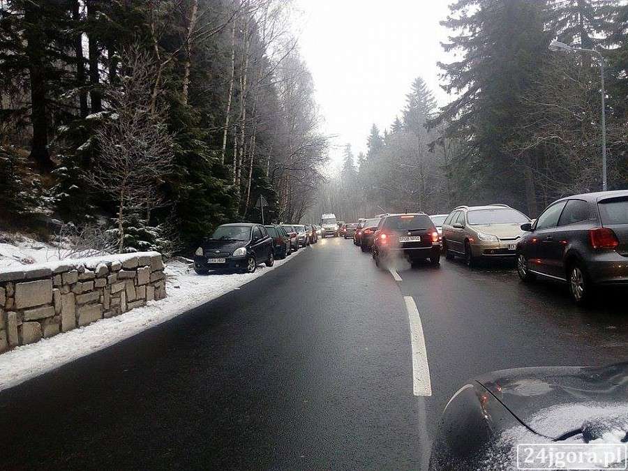 Chaos na ulicy Strażackiej w Karpaczu
