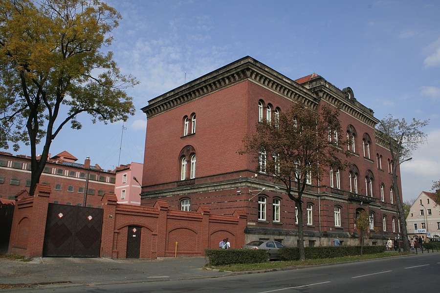 78-latka winna rasistowskim wyzwiskom