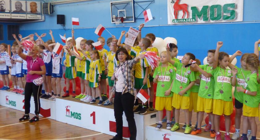 Patriotyczna rywalizacja pierwszaków