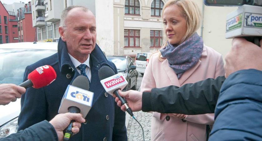 Jerzy Łużniak spełni pierwszą wyborczą obietnicę.