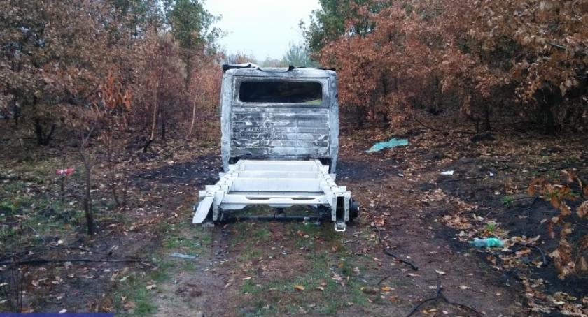 Ukradli autolawetę i dwa samochody
