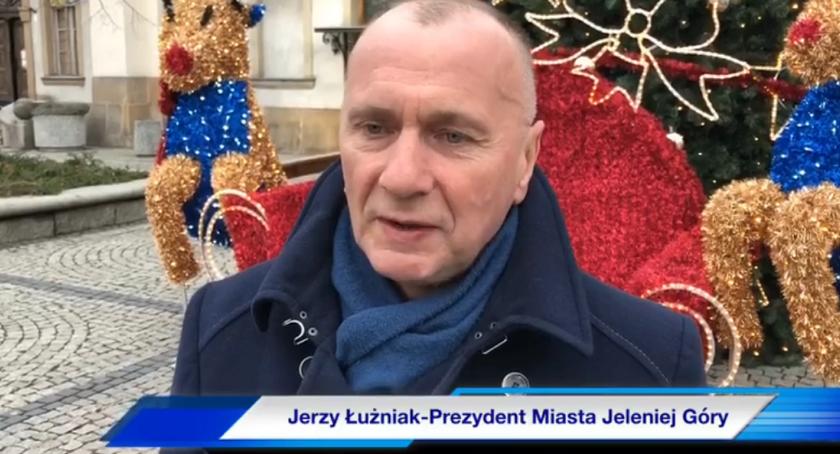 Prezydent składa świąteczne życzenia