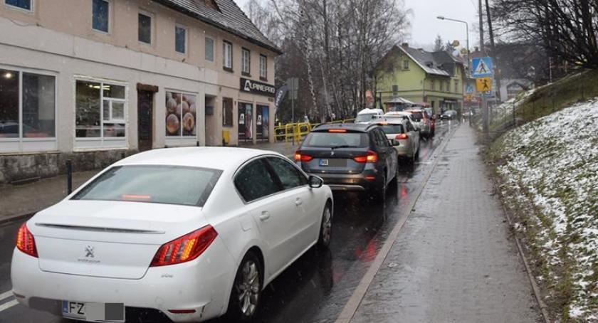 Ogromny ruch na DK3 w stronę Jakuszyc