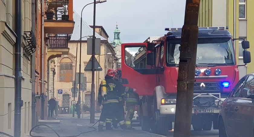 Jelenia Góra : Zadymienie w budynku przy ul. Matejki