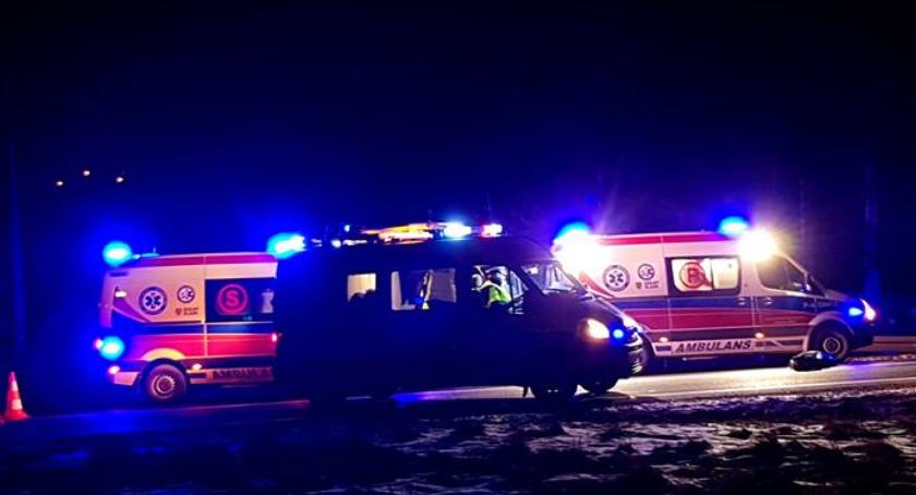 Tragedia w Piechowicach. Na drodze do Szklarskiej Poręby zginął pieszy.