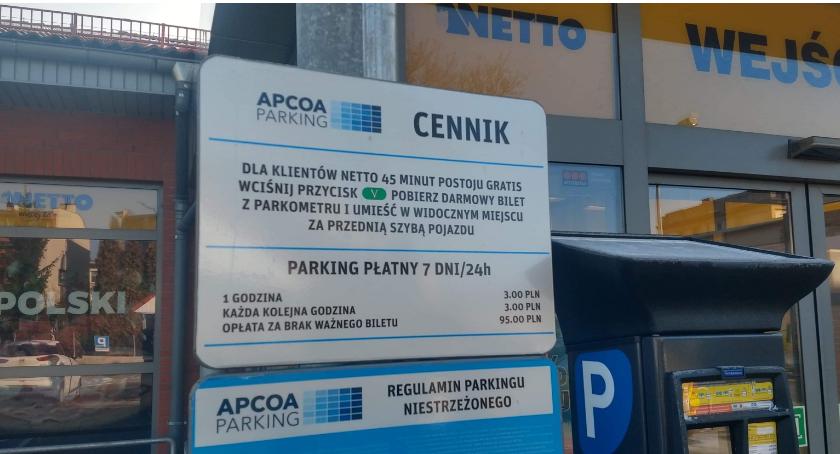 Koniec z darmowym parkowaniem przy Netto!