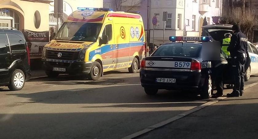 Jelenia Góra : Kobieta potrącona na pasach