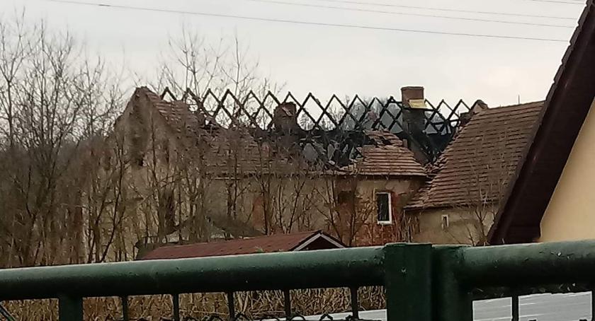 Staniszów po wczorajszym pożarze.