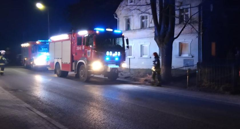 Zatrucie tlenkiem węgla w Jeżowie Sudeckim. Pięć rodzin ewakuowanych