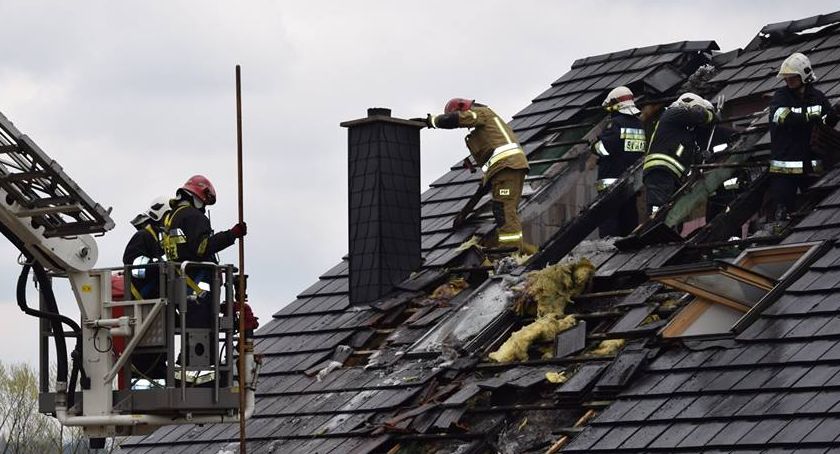 Pożar stolarni w Łomnicy.