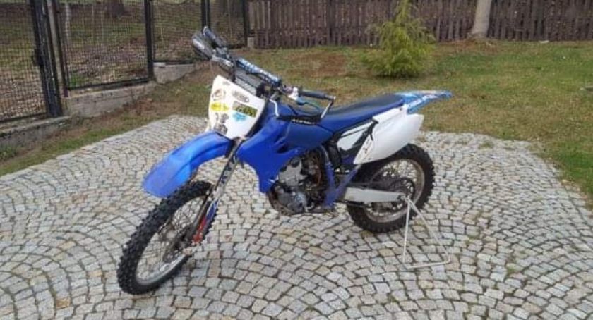 Skradziono motocykl