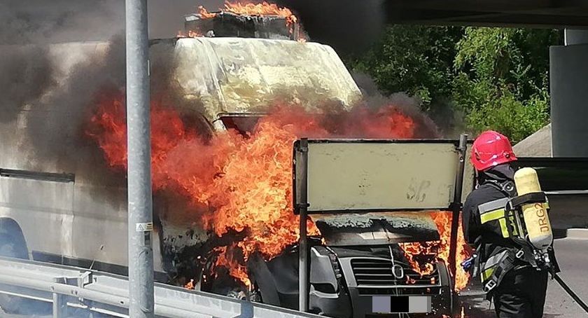 Bus zapalił się podczas jazdy