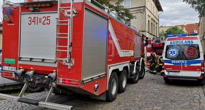 Garnek pozostawiony na gazie. Interweniowała straż pożarna