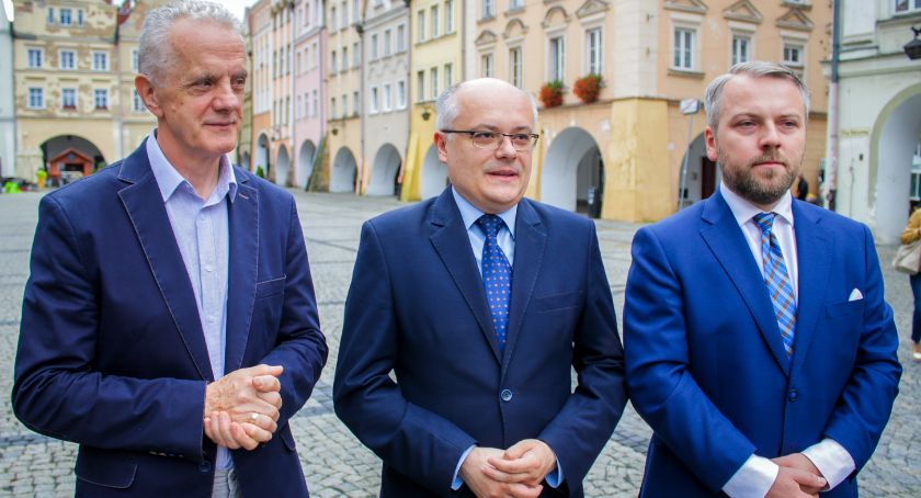 PiS przedstawił kandydatów z Jeleniej Góry