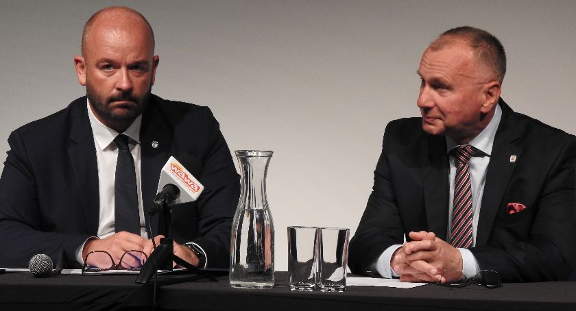 W Jeleniej Górze debatowano o 21 Tezach Samorządowych