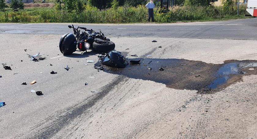 Koszmarny wypadek w Sosnówce. Dwie osoby w ciężkim stanie.