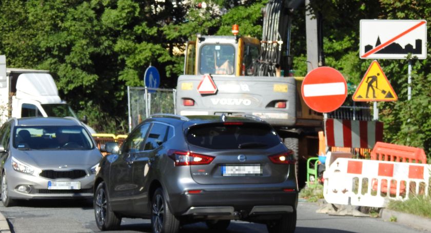 Piechowice : Most zamknięty. Kierowcy lekceważą znak zakazu