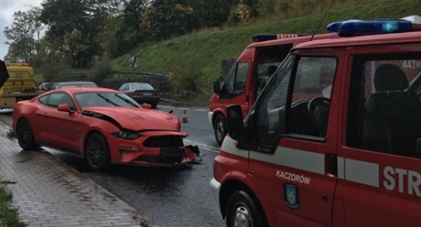 W Kaczorowie samochód osobowy zderzył sie z ciężarówką