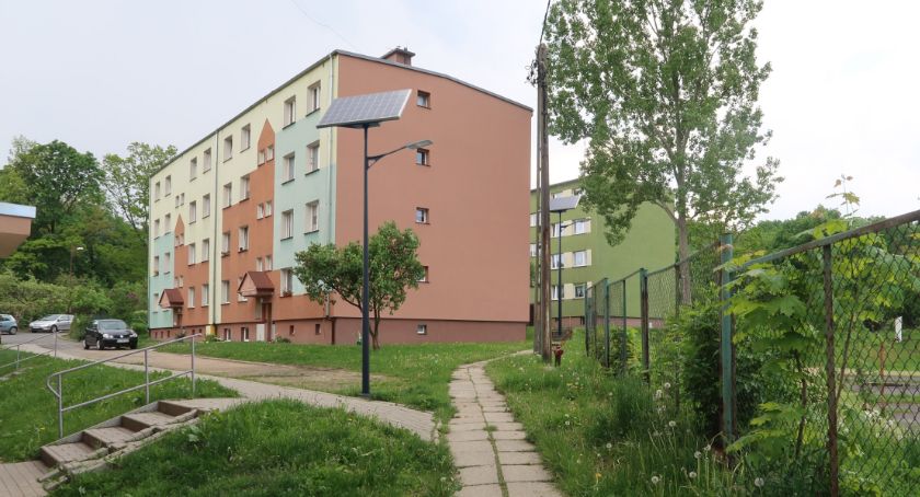 Mieszkańcy ul. Przerwy-Tetmajera i Cieplickiej od lat żyją w ciemnościach