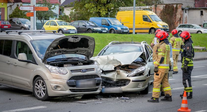 Zderzenie na skrzyżowaniu ulic Wolności i Krośnieńskiej