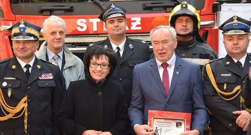 Nowoczesny wóz strażacki w Szklarskiej Porębie
