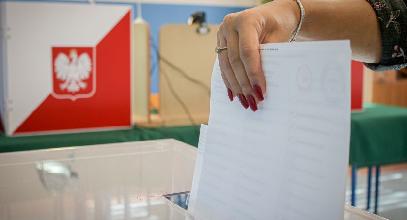 Wybory parlamentarne 2019 - jeleniogórzanie głosują.